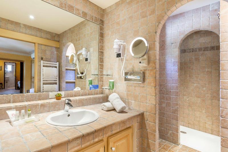 2 Bedroom Apartment, La Bastide Du Calalou; Bw Signature Collection