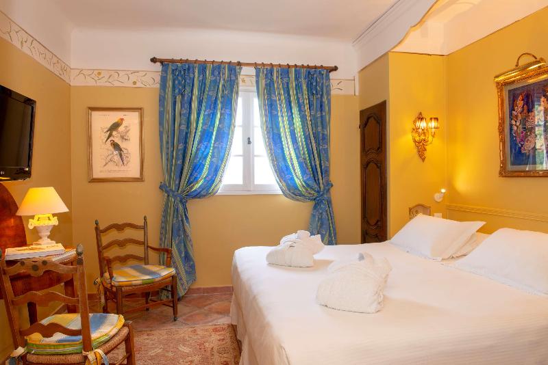 Comfort Room, La Bastide Du Calalou; Bw Signature Collection