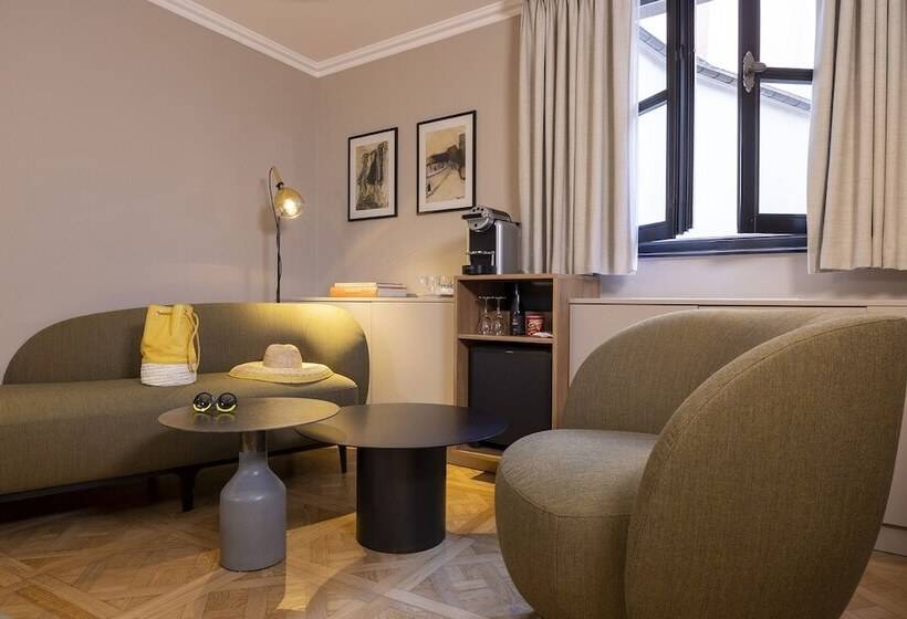 سوییت, Le Colombier