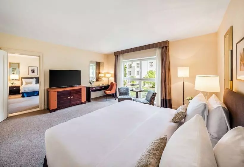 اتاق لوکس با چشمانداز باغ, Mandarin Oriental Prague