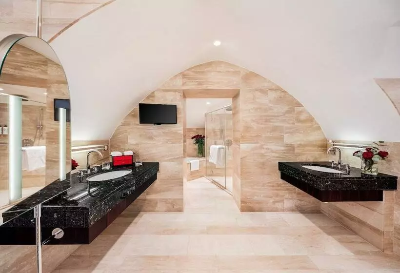 سوییت, Mandarin Oriental Prague