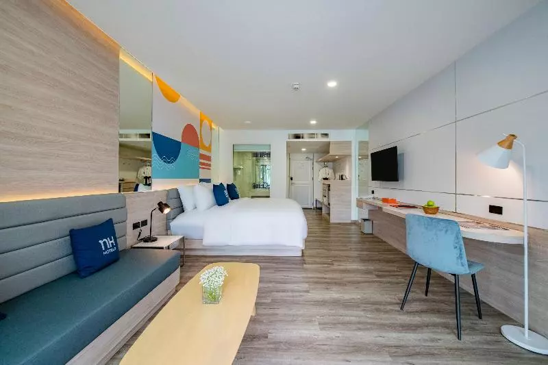 デラックスルーム, NH Boat Lagoon Phuket Resort