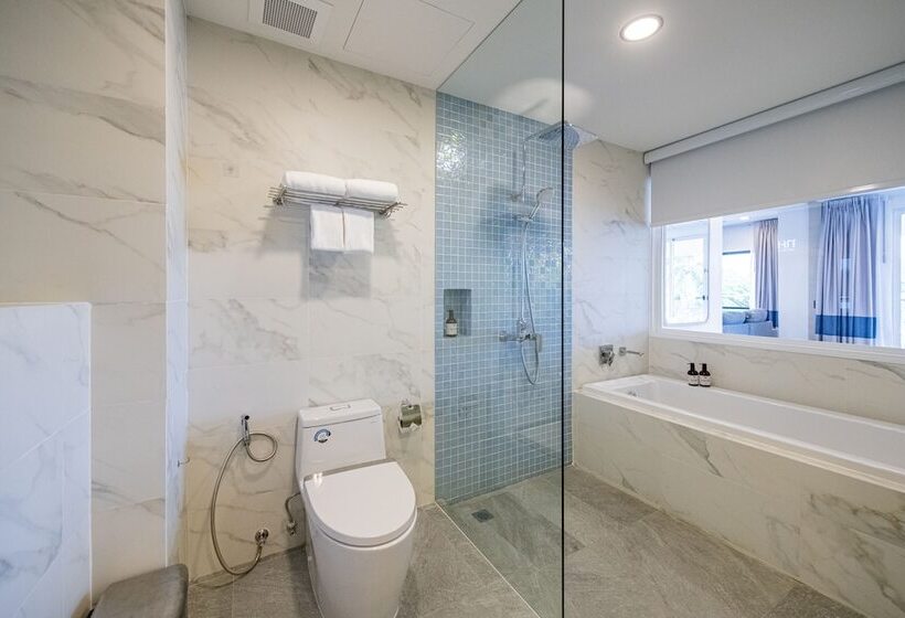 Люкс, NH Boat Lagoon Phuket Resort