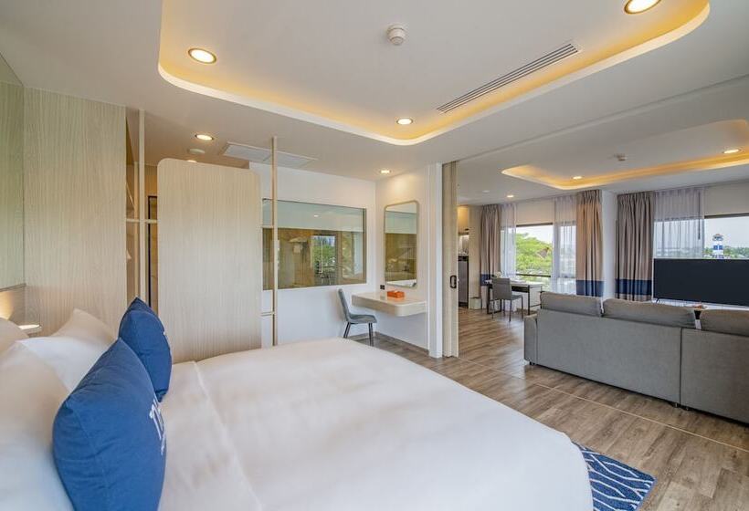 Люкс, NH Boat Lagoon Phuket Resort