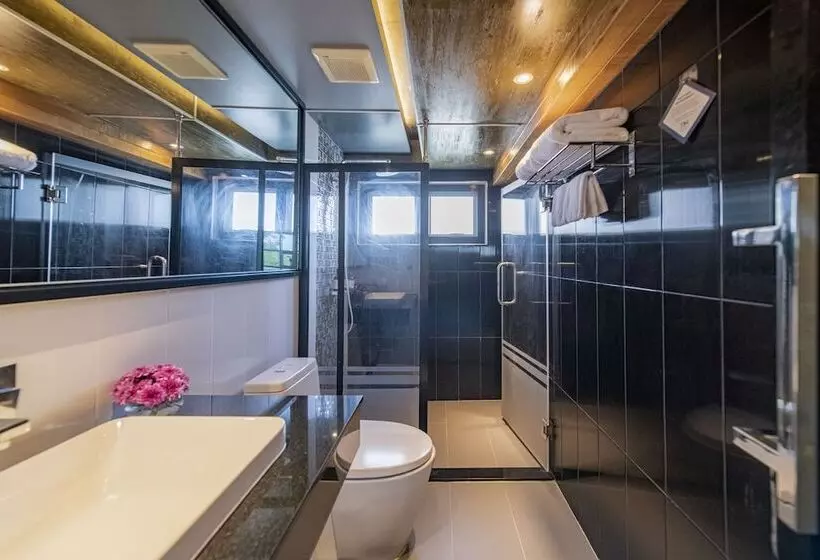 ペントハウス２ベッドルームアパート, NH Boat Lagoon Phuket Resort
