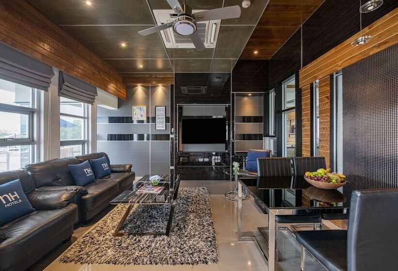 Апартаменты Пентхаус 2 Спальни, NH Boat Lagoon Phuket Resort