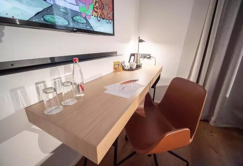 Premium-huone, Paxton Paris MLV