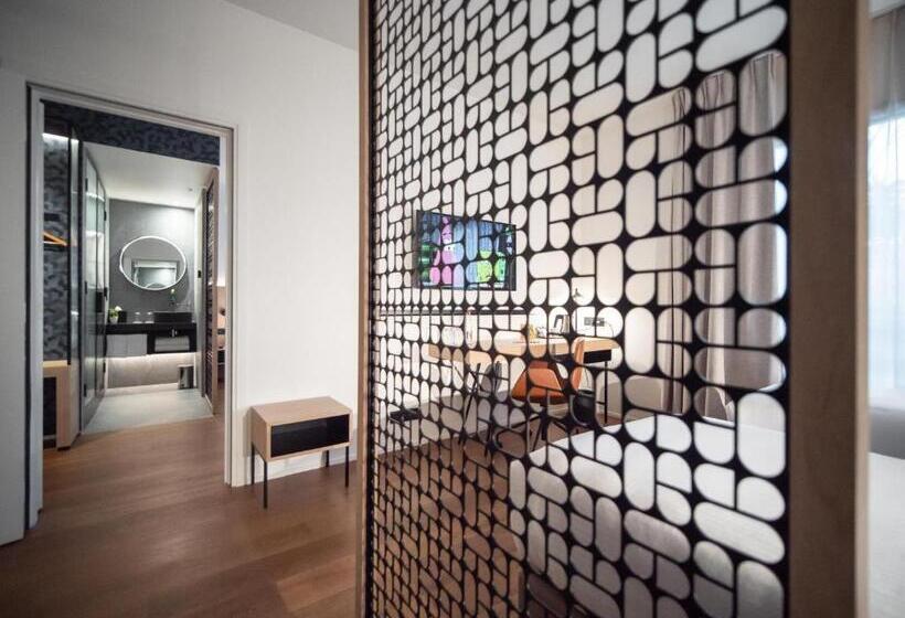 חדר סטנדרט מקשר, Paxton Paris Mlv