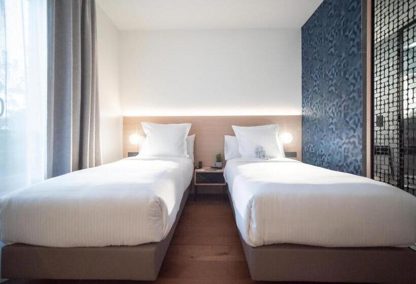 חדר פרמיום, Paxton Paris Mlv