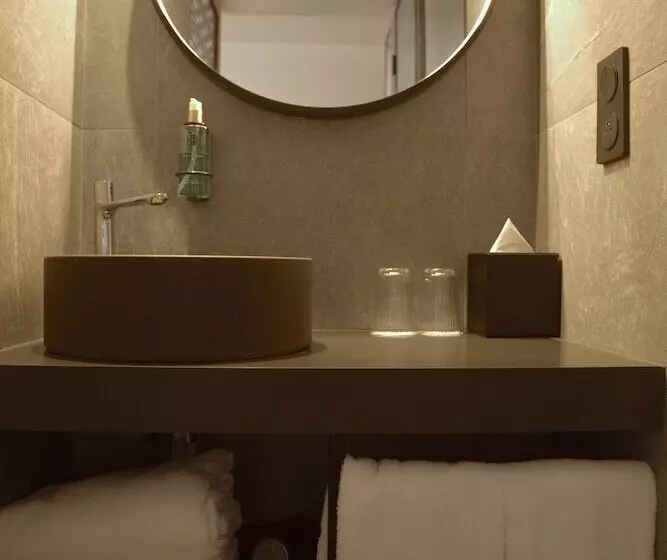 Premium-huone, Paxton Paris MLV