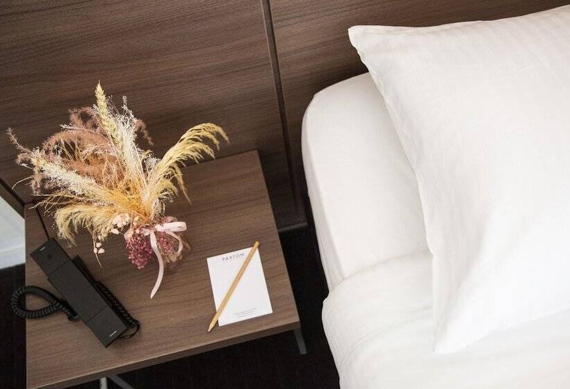 חדר דופלקס, Paxton Paris Mlv