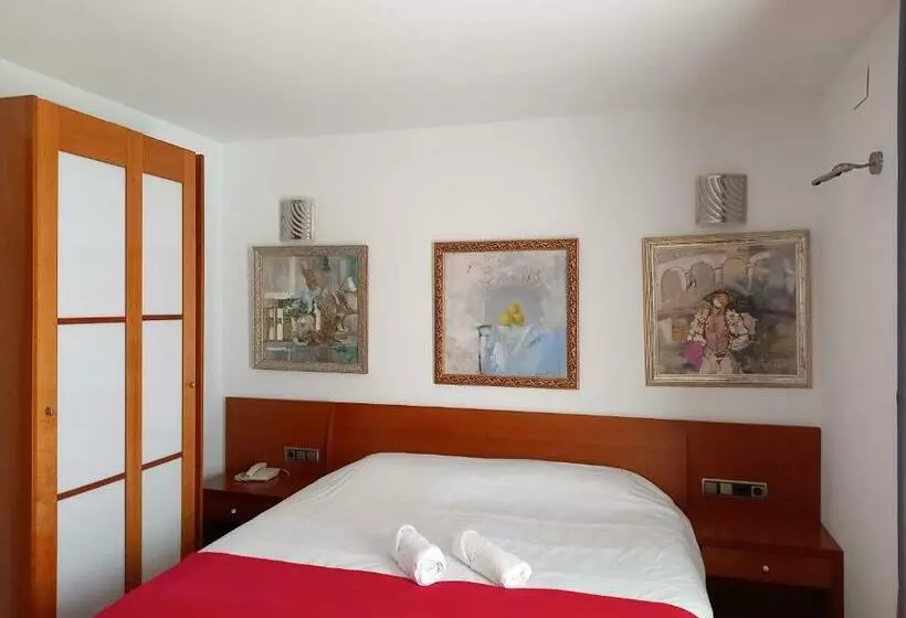 اتاق استاندارد, Plaza Inn