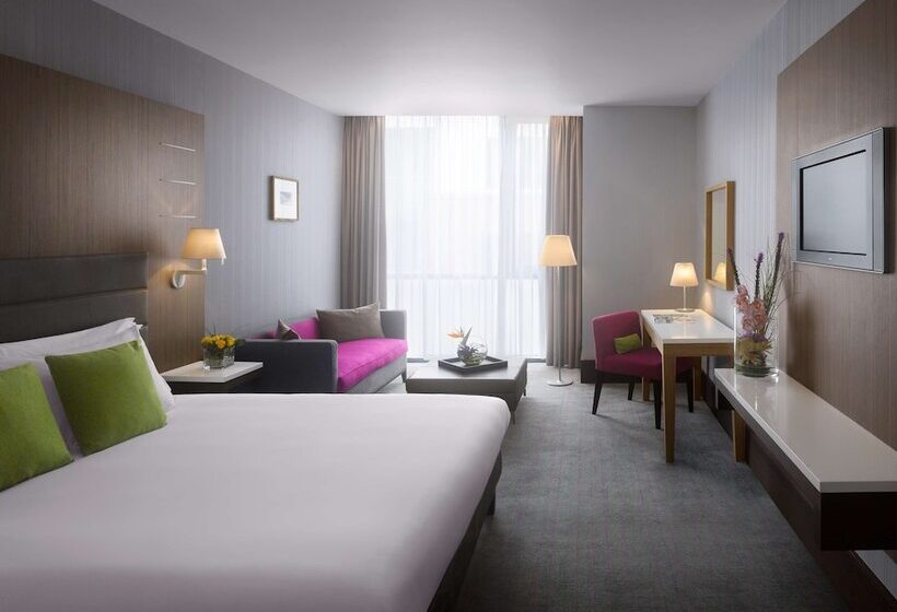 스탠다드 룸, Radisson Blu Royal Hotel Dublin