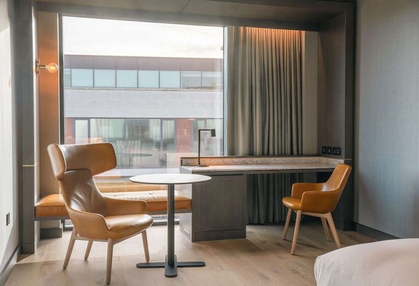 수피리어 룸, Radisson Blu Royal Hotel Dublin