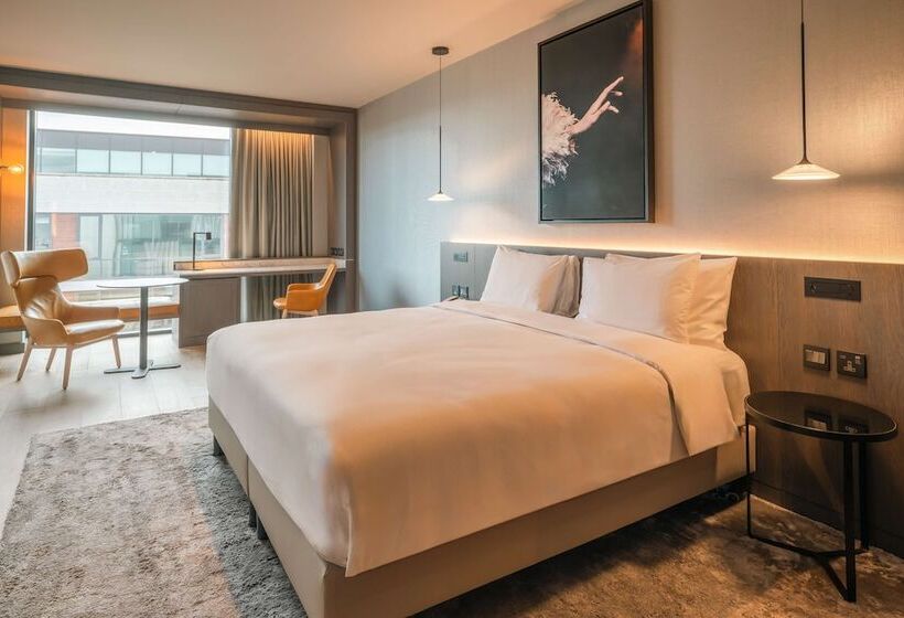 수피리어 룸, Radisson Blu Royal Hotel Dublin