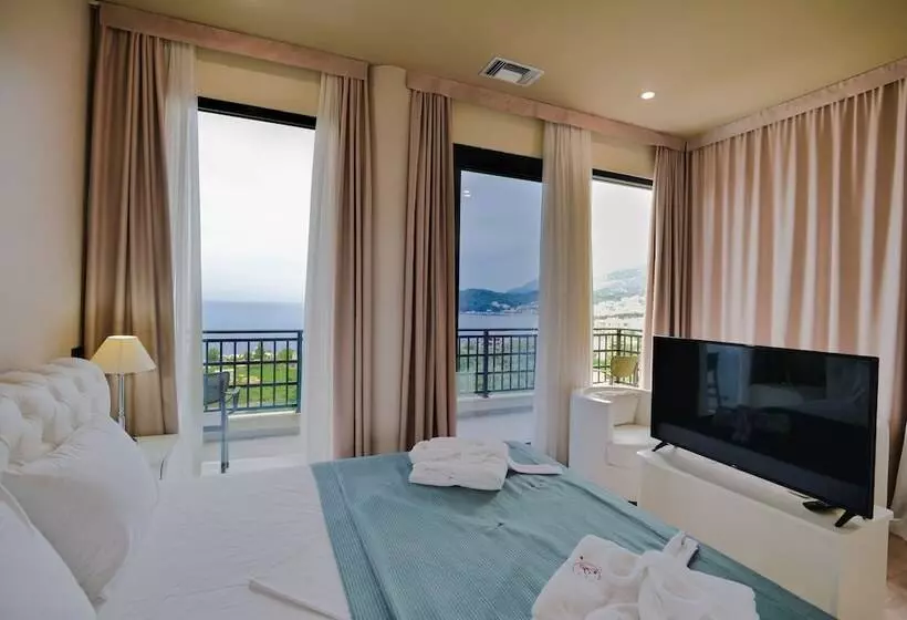 سوییت با چشمانداز دریا, Rapos Resort