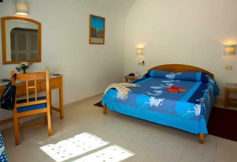 Номер Стандарт, Samira Club   Caters To Couples