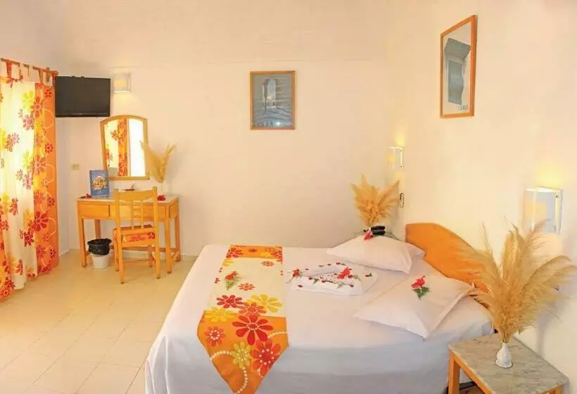 اتاق استاندارد, Samira Club   Caters To Couples