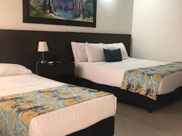 スタンダードルーム, San Martin Cartagena