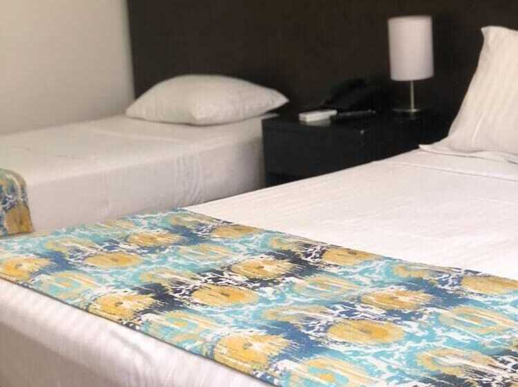 スタンダードトリプルルーム, San Martin Cartagena