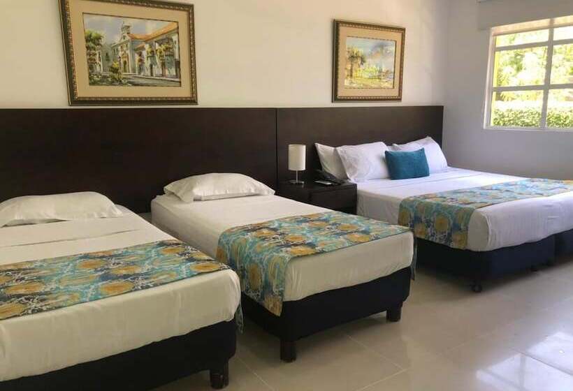 スタンダード4人部屋, San Martin Cartagena