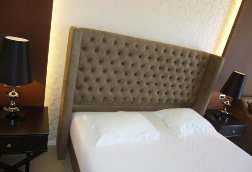 Familjerum Havsutsikt, Sejko