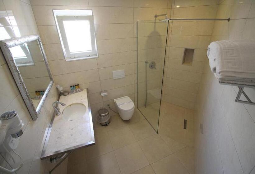 Standardrum med Balkong, Sejko