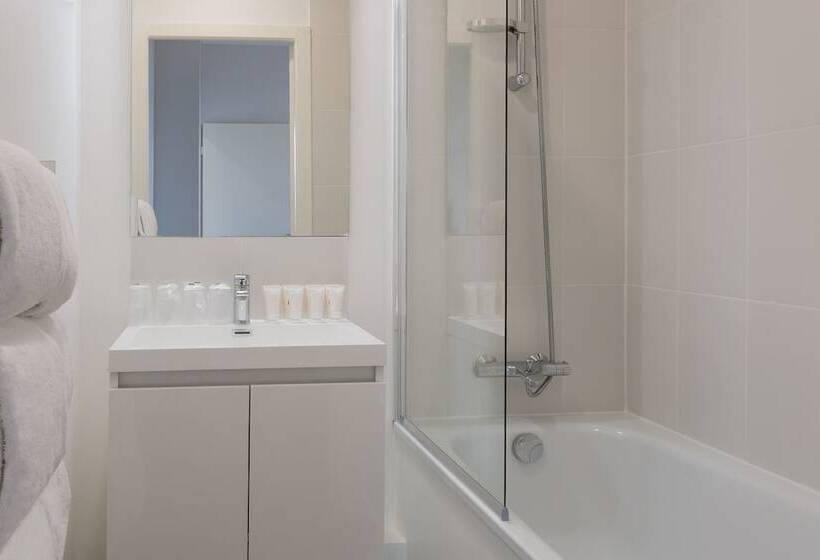 سوییت پرستیژ, Foch Nancy Gare