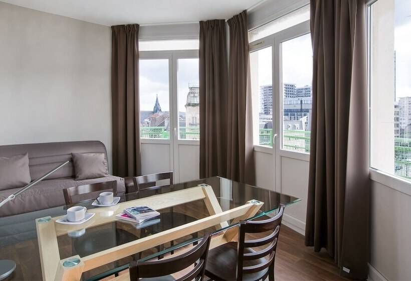 سوییت پرستیژ, Foch Nancy Gare