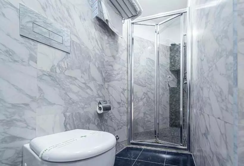 اتاق استاندارد چهار تخته, Villa Romeo