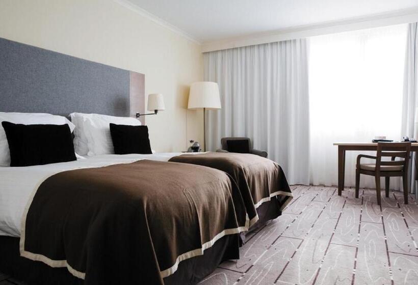 Номер Стандарт, Radisson Blu Waterfront Hotel, Jersey