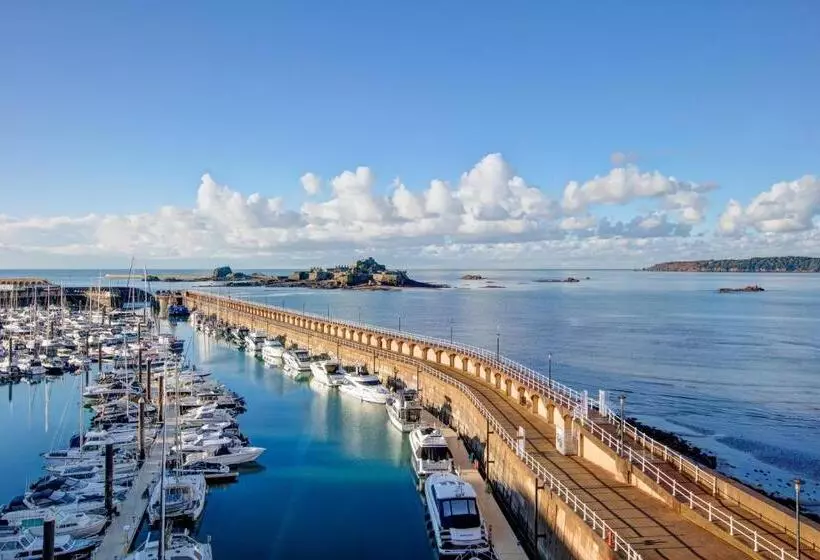 景色の見えるジュニアスイート, Radisson Blu Waterfront Hotel, Jersey