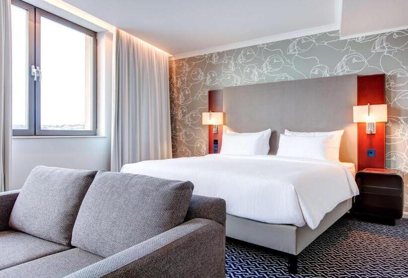 اتاق خانوادگی با چشم‌انداز دریا, Radisson Blu Waterfront Hotel, Jersey