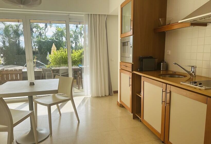 コンフォートワンルーム, Vila Luz