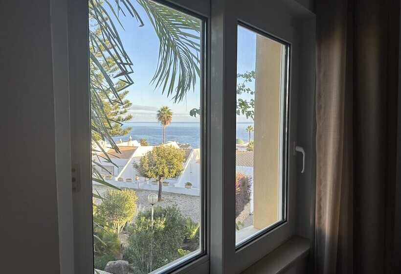 スタンダードスタジオ, Vila Luz