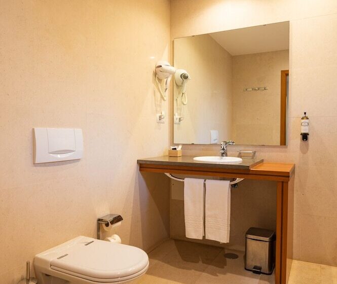 スタンダードスタジオ, Vila Luz