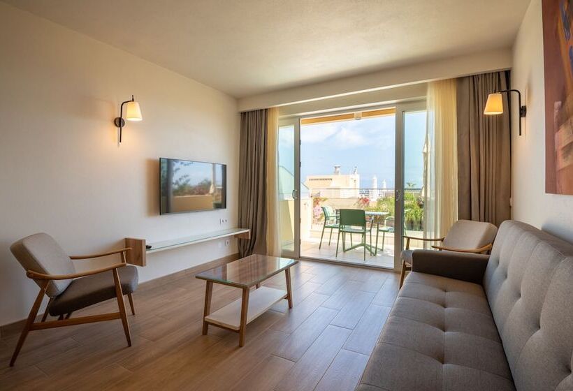 オーシャンビューのスーペリアー１ベッドルームアパートメント, Vila Luz