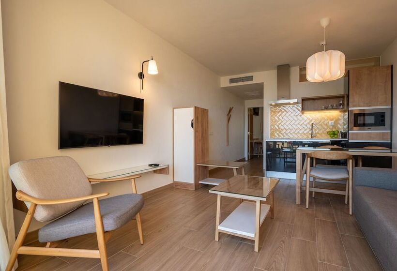 コンフォーとスイートルーム, Vila Luz