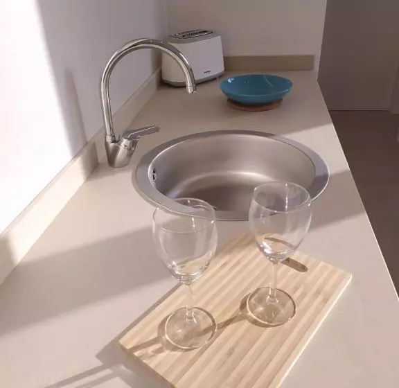 استودیوی لوکس, Apartamentos Villa Primera