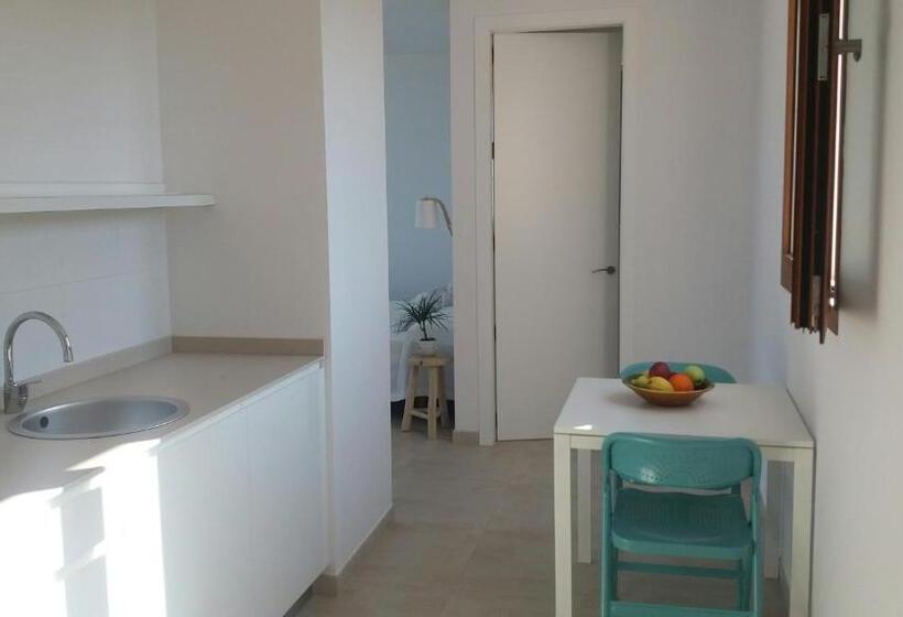 استودیوی لوکس, Apartamentos Villa Primera