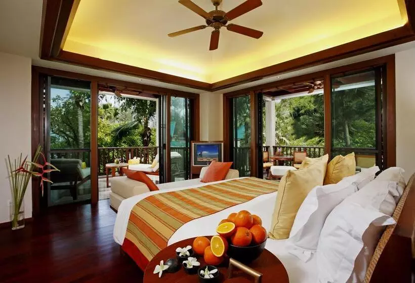 اتاق لوکس با چشم‌انداز باغ, Centara Grand Beach Resort & Villas Krabi
