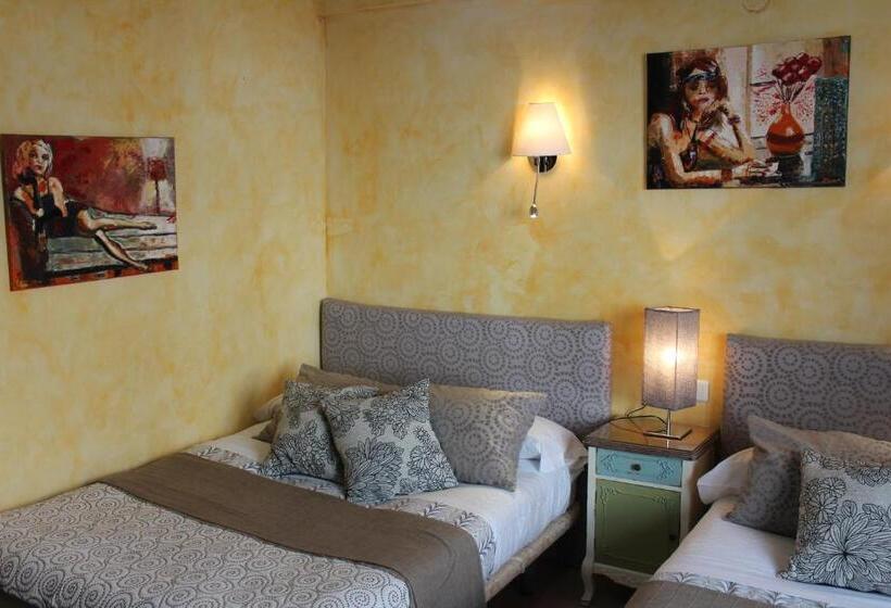 Номер Стандарт Трехместный, Hostal Don Peque Adult Recommended
