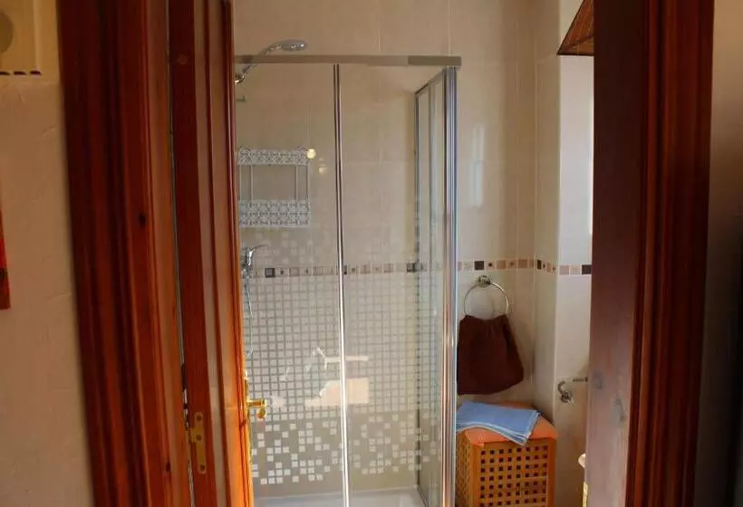 اتاق سوپریور با چشم‌انداز دریا, Hostal Don Peque Adult Recommended