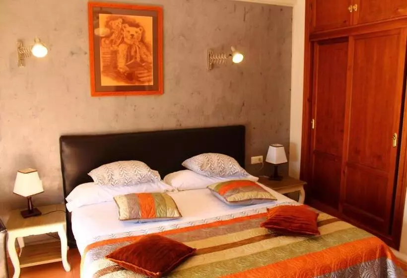 اتاق سوپریور با چشم‌انداز دریا, Hostal Don Peque Adult Recommended