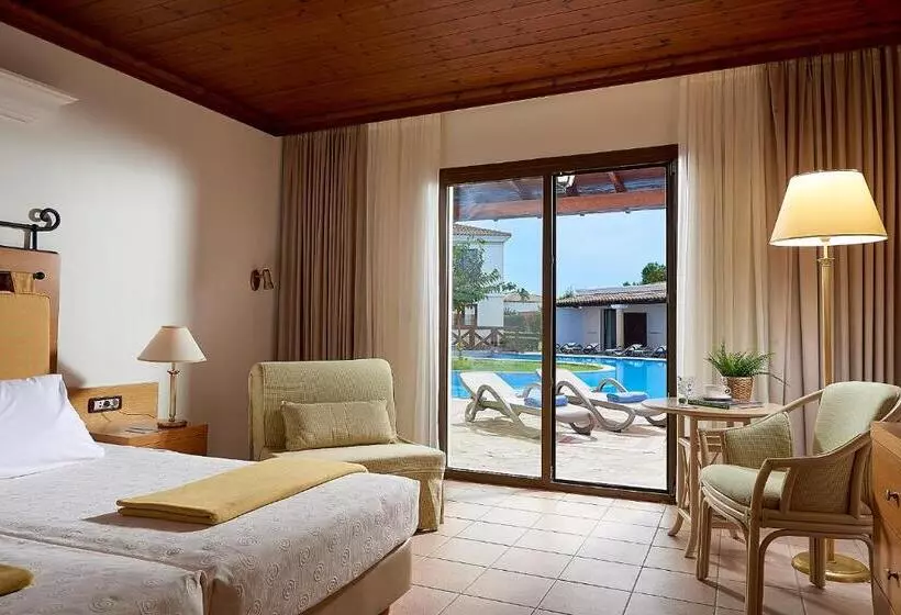 بانگلوی استاندارد, Aldemar Olympian Village