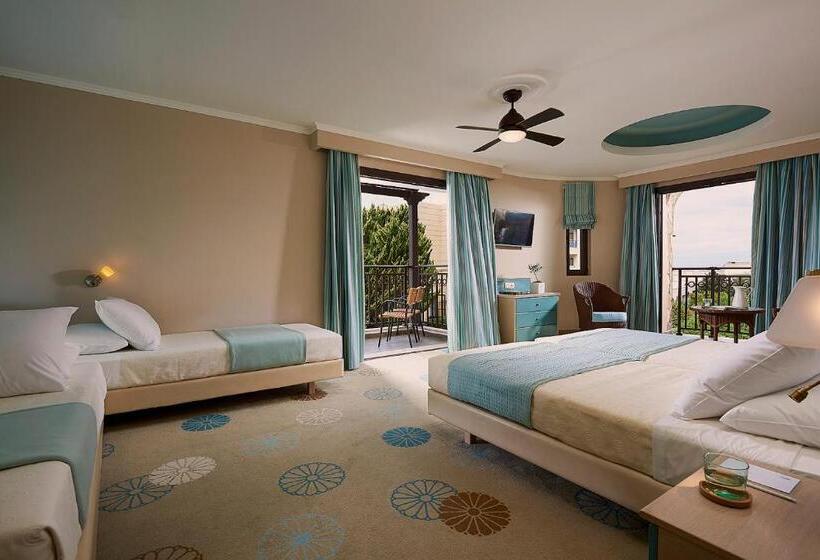 חדר משפחתי, Aldemar Olympian Village