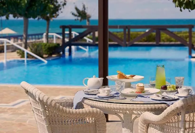 سوییت با چشمانداز دریا, Aldemar Olympian Village