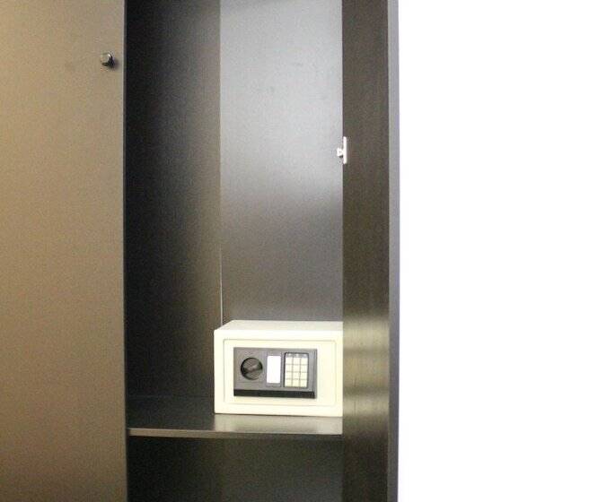 غرفة قياسية فردية, Rheinmetropole