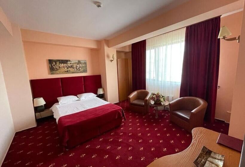 Quarto Estandar, Class