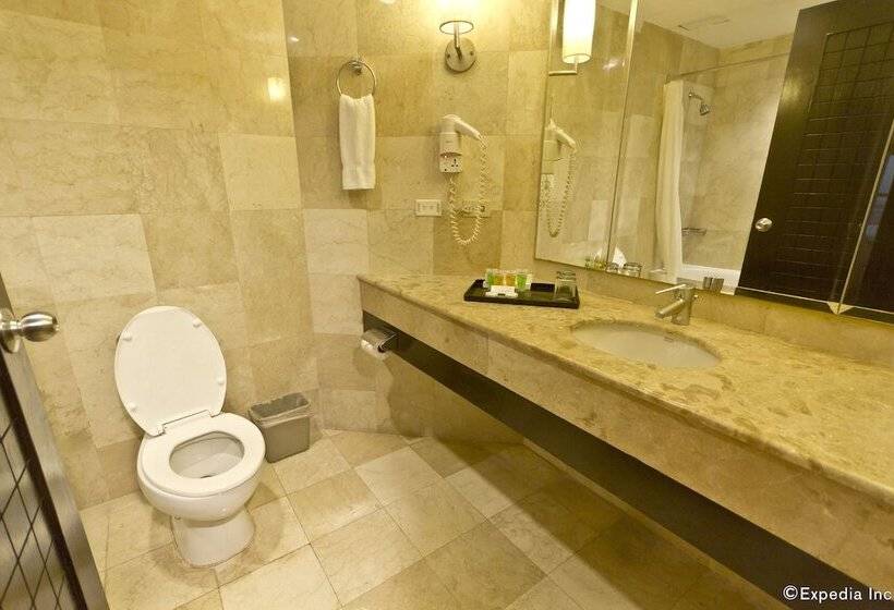 اتاق لوکس, Crown Regency Hotel And Towers